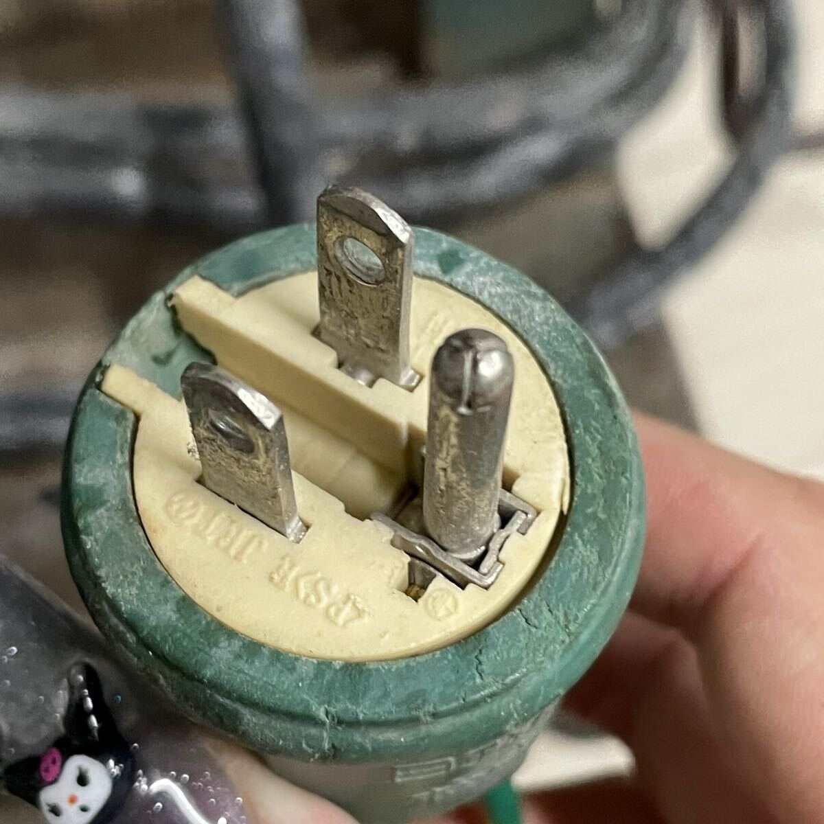 ◆ 高速切断機 電動工具 切断機 高速カッター 通電確認済み 工具 当方型番特定不可 現状写真参照 家財便 鉄工用 直接引き取り大歓迎_画像6