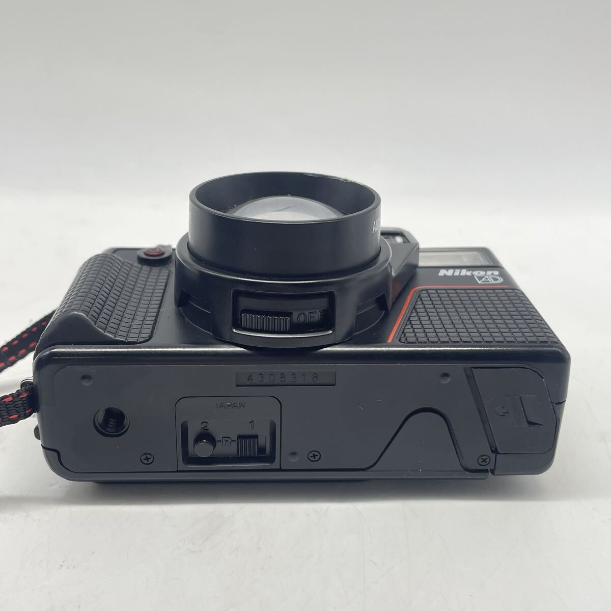 ★ Nikon L35 AD 2 フィルムカメラ ニコン ブラック 現状写真参照 電池必須 レンズ LENS 1:2.8 35mm カメラ L35AD2_画像7