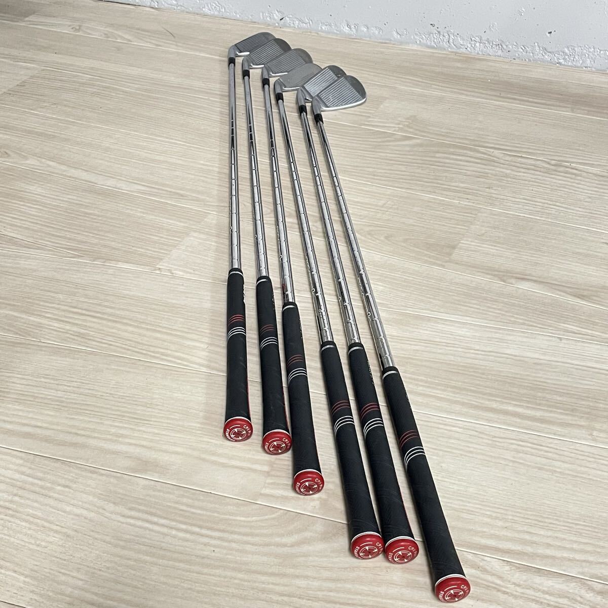 ● TaylorMade テーラーメイド VOKEY DESIGN SM8 ゴルフクラブ セット ゴルフバッグ 現状/付属品 写真参照 ドライバー アイアン パター_画像3