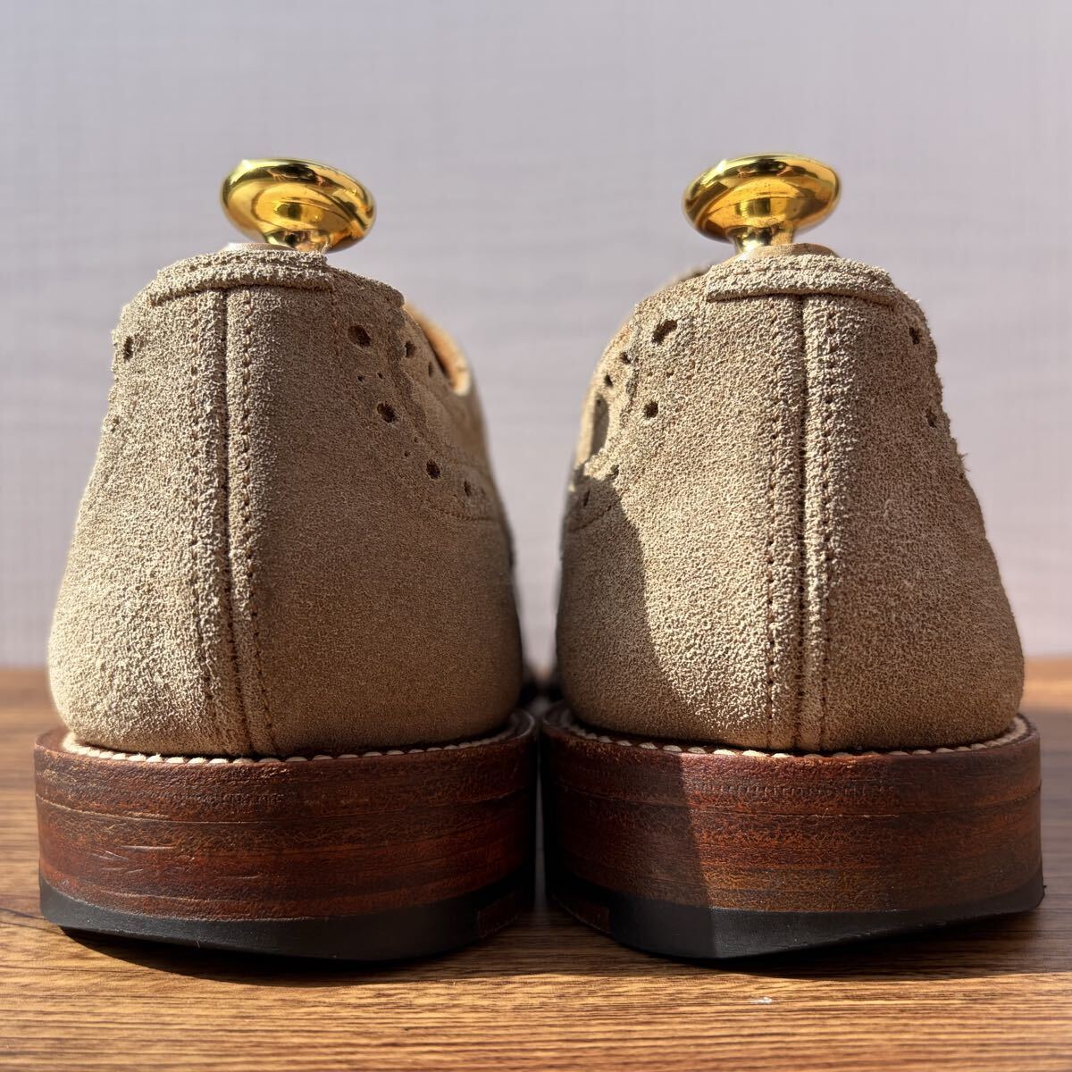 Tricker’s トリッカーズ BOURTON バートン ウィングチップ UK7.5 26cm ベージュ スエード 外羽根 ビジネスシューズ ドレスシューズ 革靴_画像4