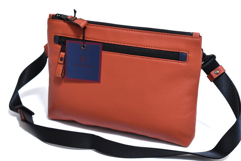 【送料無料】新品 FT by FUJITAKA【ホルダー】レザー ショルダーバッグ 654114 フジタカ サコッシュ _画像3