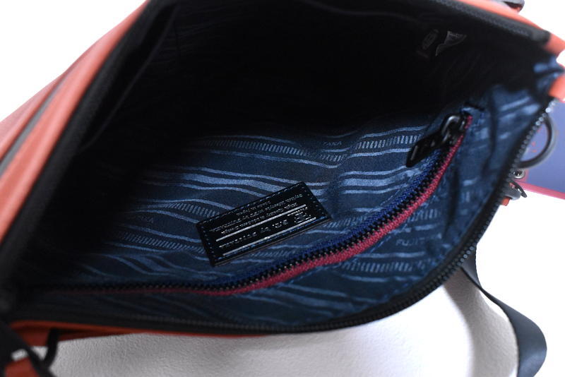 【送料無料】新品 FT by FUJITAKA【ホルダー】レザー ショルダーバッグ 654114 フジタカ サコッシュ _画像8