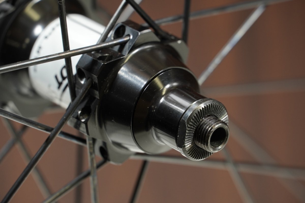 ○DT SWISS R24 SPLINE RIM シマノフリー 11/12s対応 クリンチャー リアホイール 美品_画像4