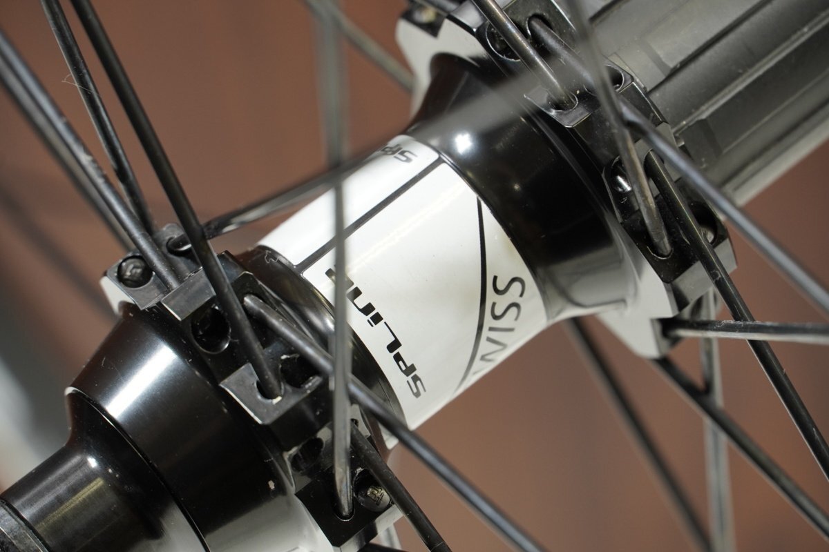 ○DT SWISS R24 SPLINE RIM シマノフリー 11/12s対応 クリンチャー リアホイール 美品_画像3