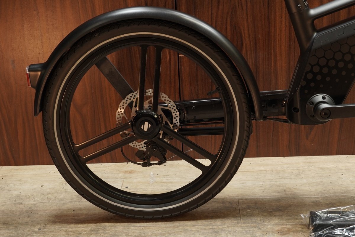 ■HON bike ホンバイク 電動アシスト e-BKE 20インチ 2023年前後年モデル 美品_画像5