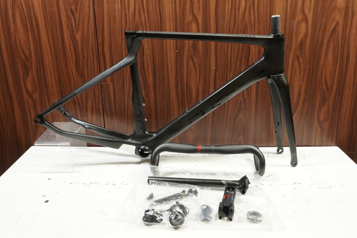 □□CUBE キューブ C:62 RACE カーボンフレーム サイズ53 2022年_画像1
