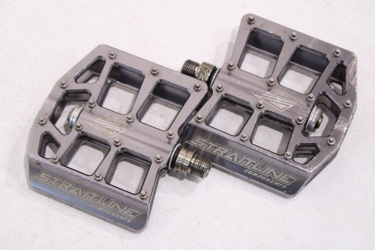 ●STRAITLINE ストレートライン DEFACTO フラットペダル_画像2