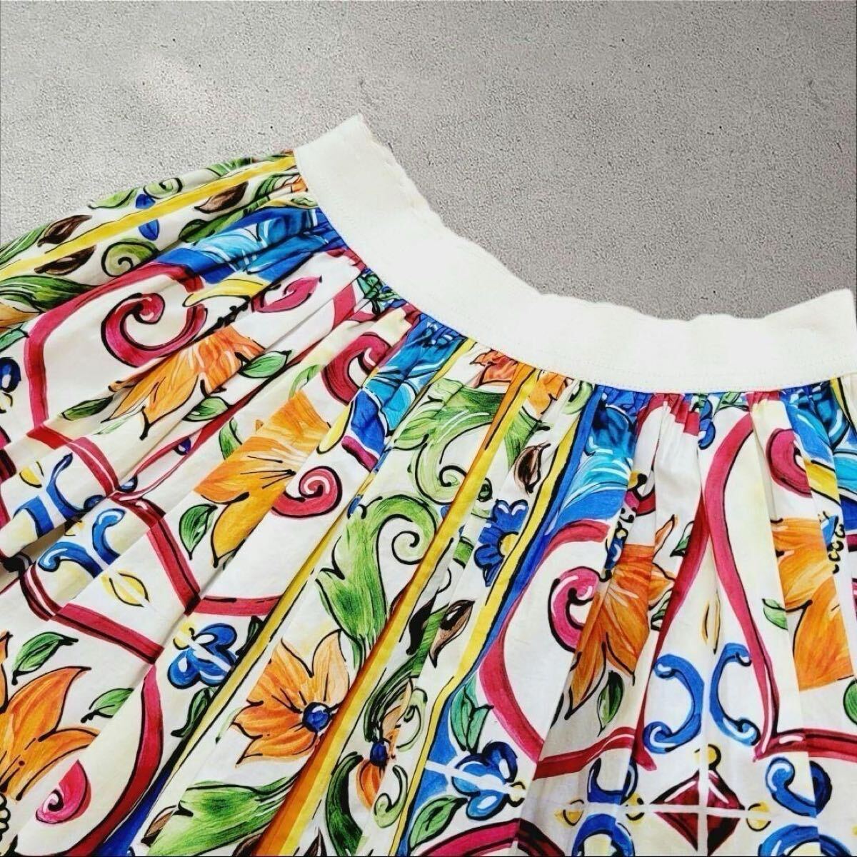 【美品】ドルチェ&ガッバーナ レース フラワー フローラル 花柄 膝丈 スカート サイズ6 120 ドルガバ DOLCE&GABBANA キッズ _画像2