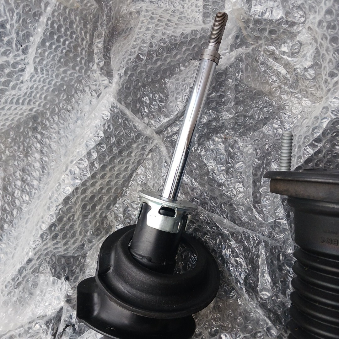 200 серия Crown передний амортизатор прекрасный товар