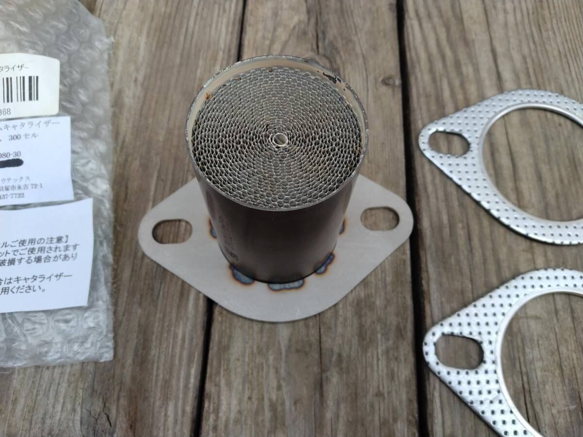 未使用!アウテックス製フランジ触媒ハニカム キャタライザー!マフラーパイプ径60.5φ用トレノ レビン シビック ロードスターなどにL80!_画像3