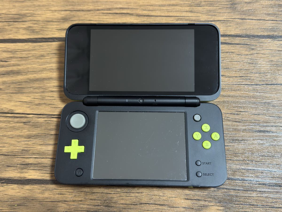 New Nintendo 2DS LL ライム ブラック 初期化済み 218
