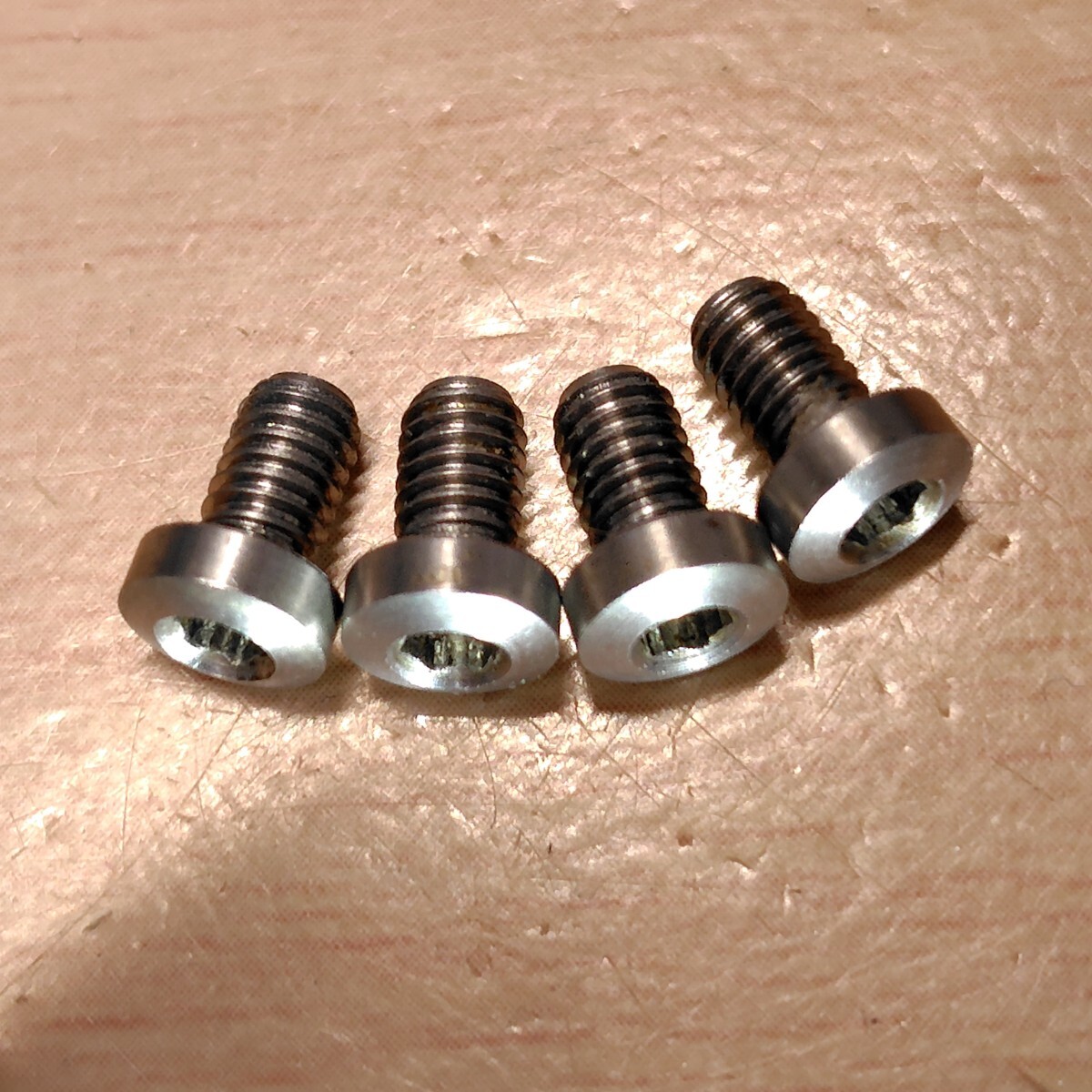 送料185円〜 絶版 Back up 製 ステンレス 切削 HEXヘッド 1911 ガバメント キンバー SFA ウイルソン 対応 グリップ スクリュー / Prime WA _画像3