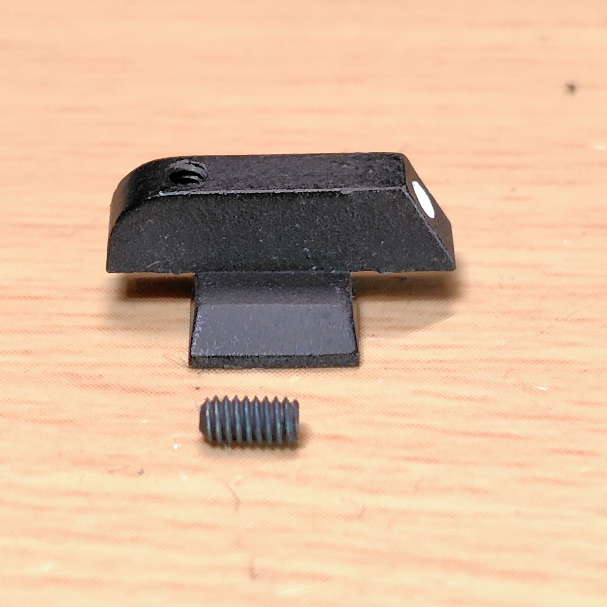 送料185円〜 ロックスクリュー付き WA SCW NOVAK ノバック タイプ フロント サイト 一式 /MEU PISTOL コルト 1911 ガバメント_画像2