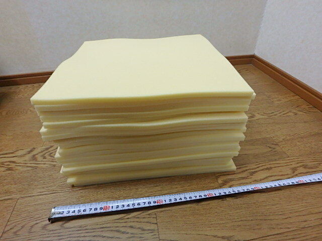 100s402k 中反発ウレタンフォーム 20枚セット クッション 素材 DIY OGA やわらかしっとり感 保管品 未使用(北海道・沖縄・離島は発送不可)_画像2