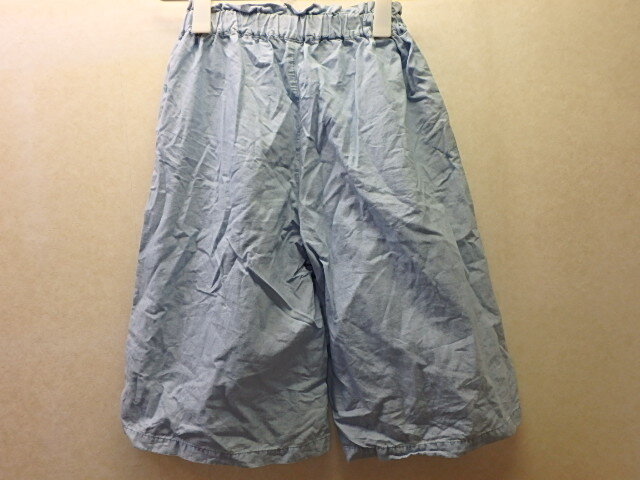 ny11-25-1014-1 ユニクロ シャンブレーガウチョパンツ ズボン 140サイズ キュロット 女の子 キッズ 子供服 子ども 中古 406342_画像2