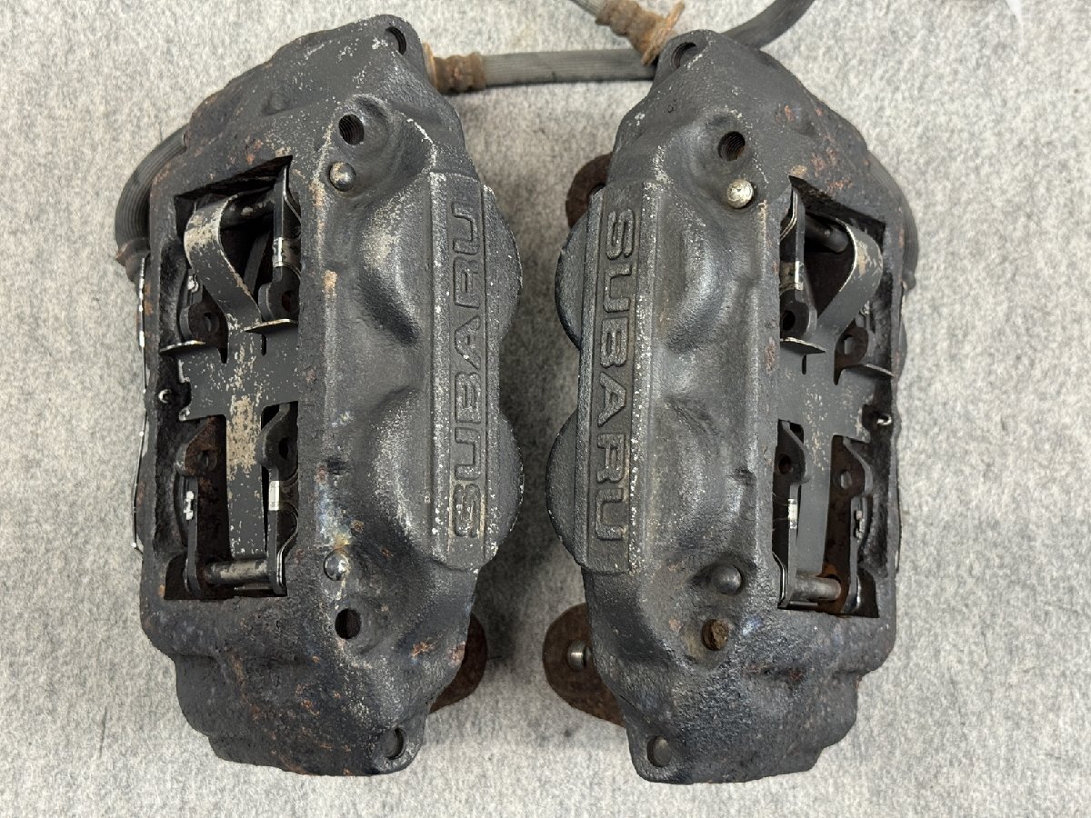 GDA インプレッサ WRX C型 純正 4POT フロント ブレーキキャリパー 左右セット (V4517)_画像2