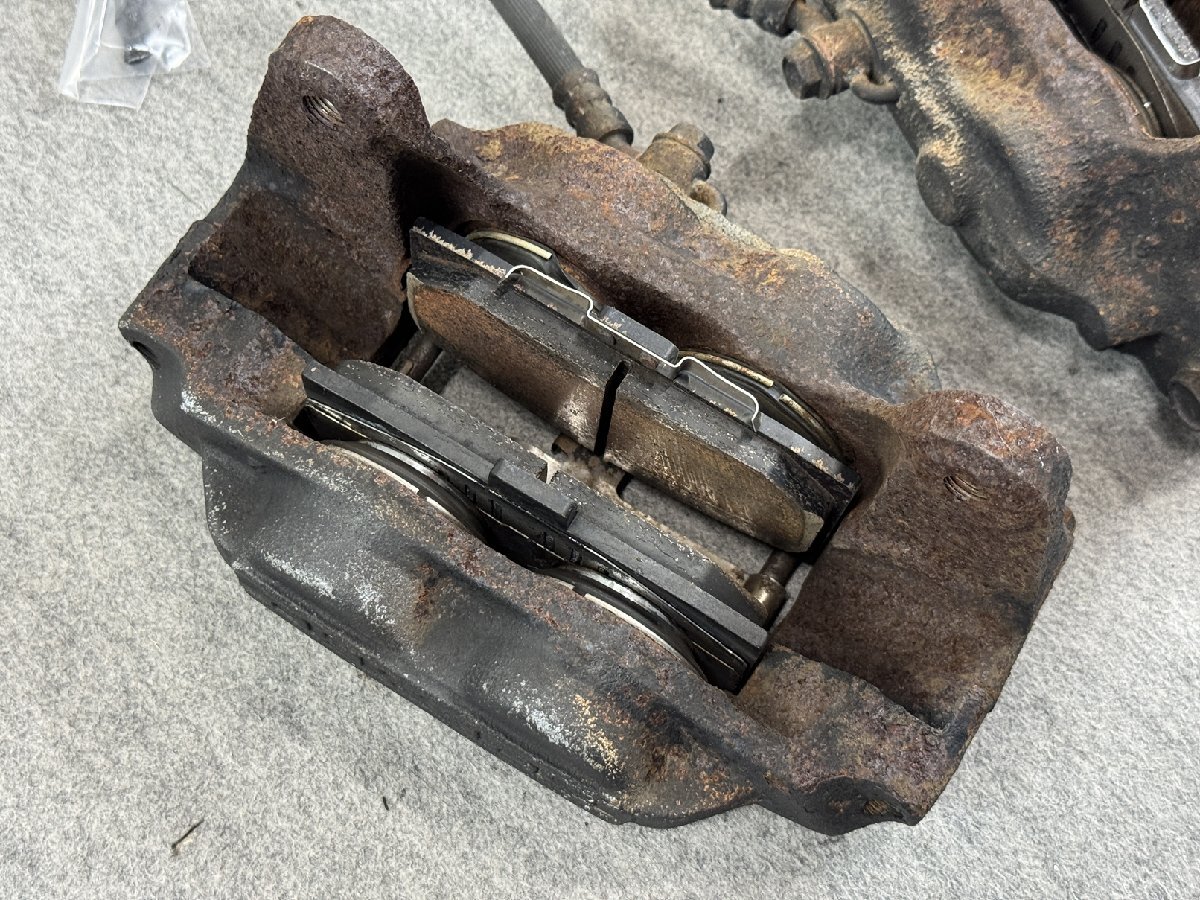 GDA インプレッサ WRX C型 純正 4POT フロント ブレーキキャリパー 左右セット (V4517)_画像7