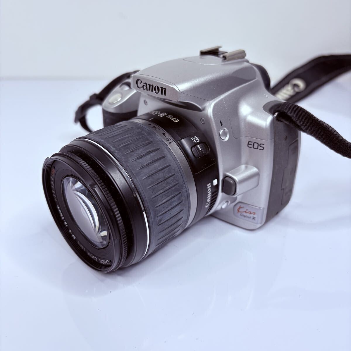 Canon キャノン EOS Kiss Digital X レンズ EF-S 18-55mm f 3.5-5.6 II USM シャッター & フラッシュOK_画像1
