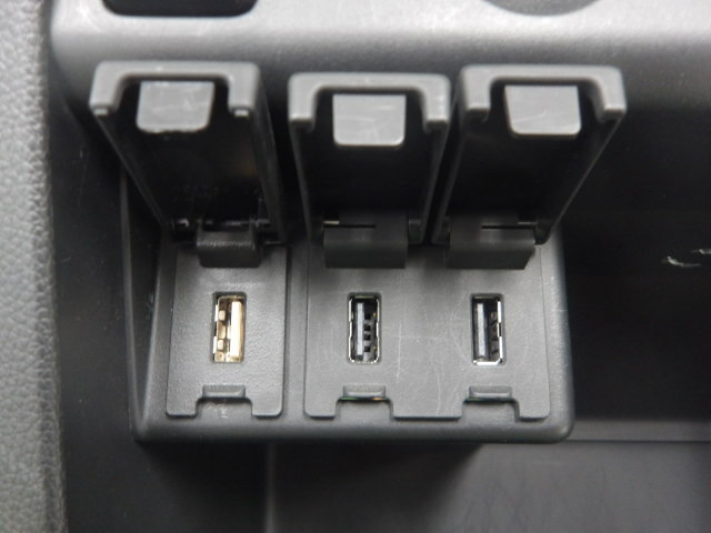 3FV4535 KEA1)) ホンダ N WGN JH1/JH2 後期型 G Lパッケージ 純正 センター下部小物入れ スイッチ付き_画像3