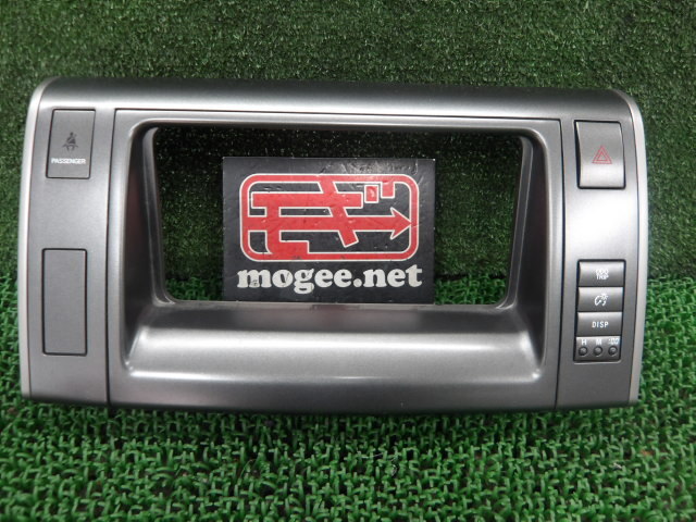 3FV3083 KEB22)) トヨタ エスティマ ACR50W 中期型 アエラス 純正 センターオーディオパネル_画像1