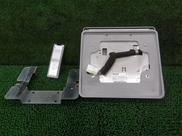 3FV1108 AEC5)) ホンダ N-BOX JF1/JF2 カスタムG 純正 ギャザズ フリップダウンモニター リモコン付 VM-108N_画像4