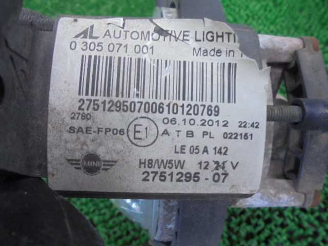 3FV1581 ABN4)) BMW Mini CBA-SU16 R56 2012 год Cooper правый руль оригинальные противотуманные фары левый и правый в комплекте + металлизированный комплект крышек 2751295-07