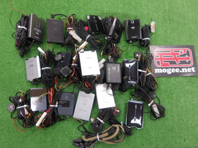 3FV5552 AYG2)) ETC車載器15個セット　まとめ売り　アンテナ分離　一体型　Panasonic/三菱/デンソー/ソニーなど_画像1