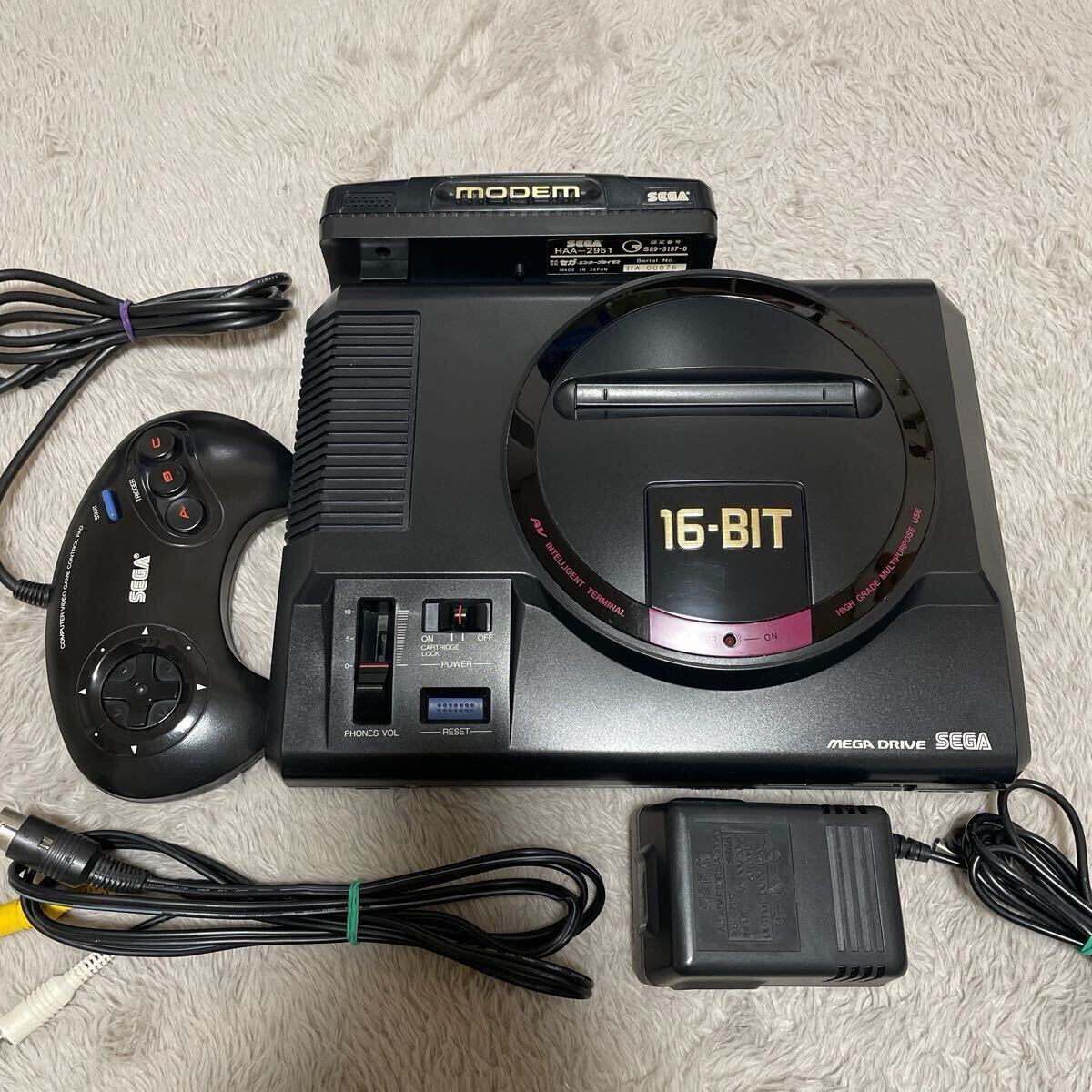 【メガモデム付】 MEGA DRIVE 本体 HAA-2510 SEGA メガドライブ HAA-2951 セガ_画像1
