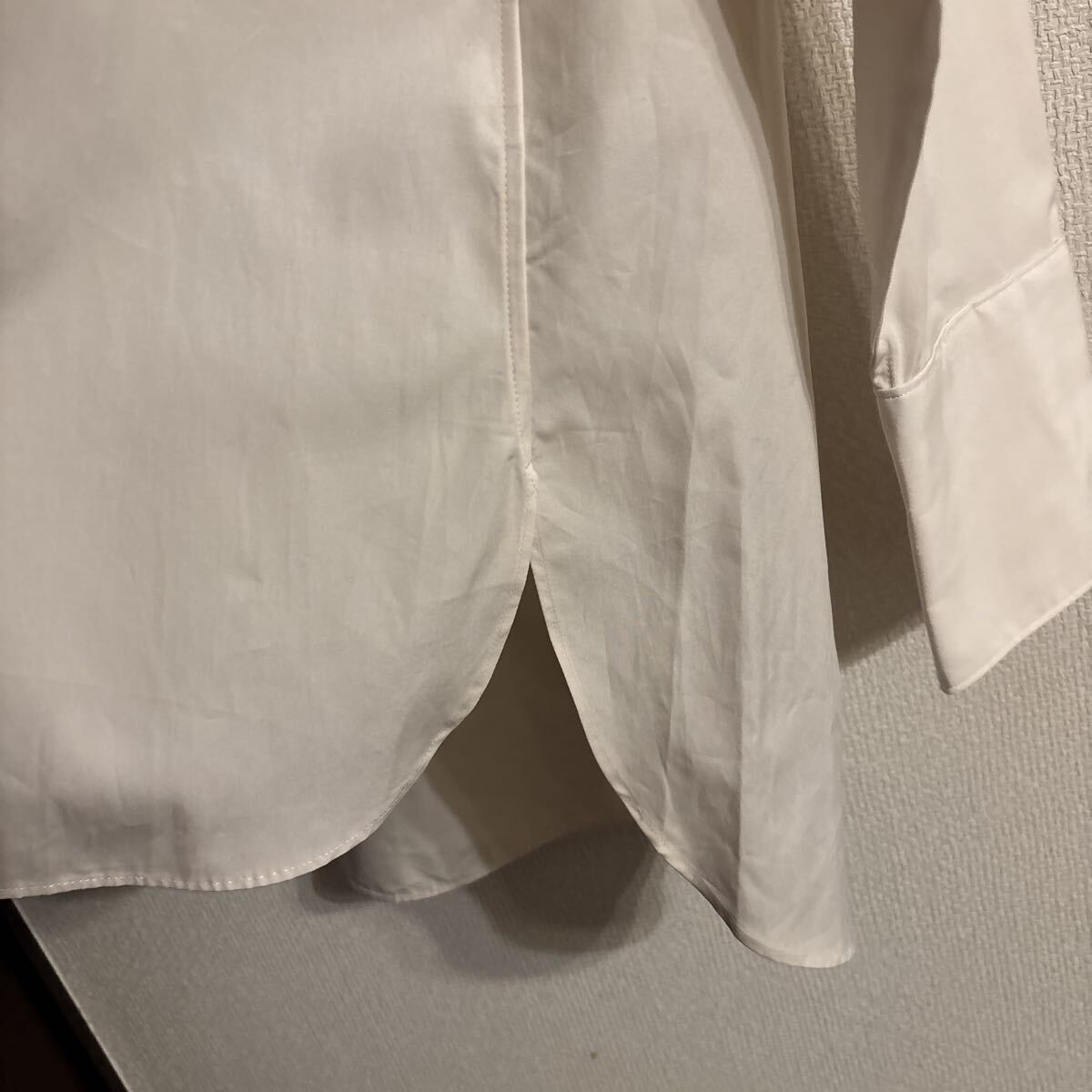 未使用　+J uniqlo 長袖シャツ　 ブラウス　色(natural) レディース　Sサイズ_画像5