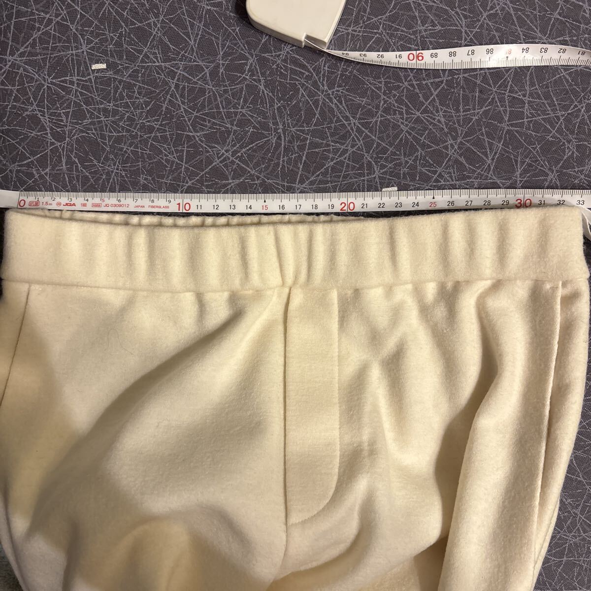 INDIVI 100%毛　パンツ　Offwhite 38サイズ　レディース ワイドパンツ_画像9