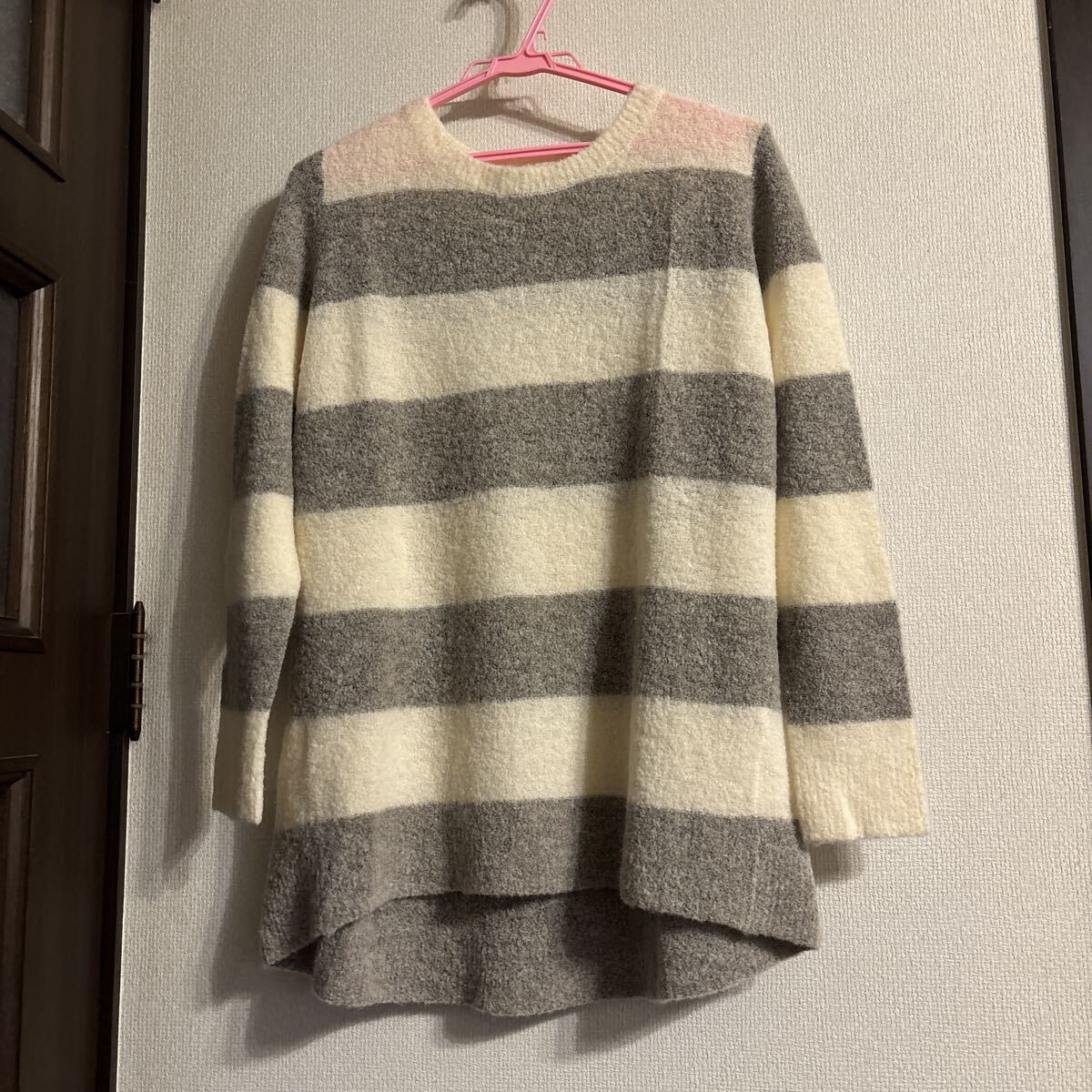 自由区　 ニット セータ長袖 38(M)サイズ　トップス レディース　 ボーダー offwhite & Lightbrown_画像1