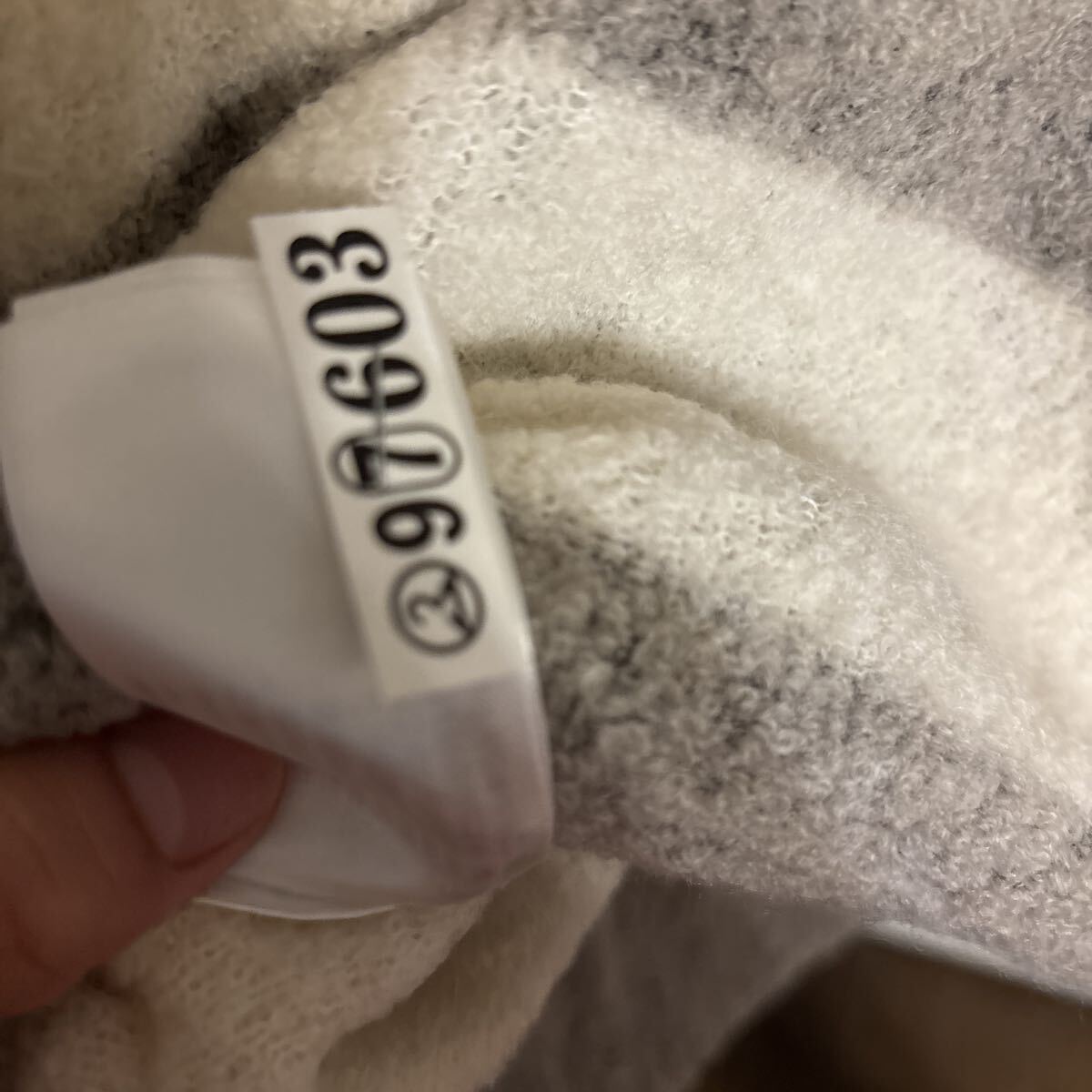 自由区　 ニット セータ長袖 38(M)サイズ　トップス レディース　 ボーダー offwhite & Lightbrown_画像6