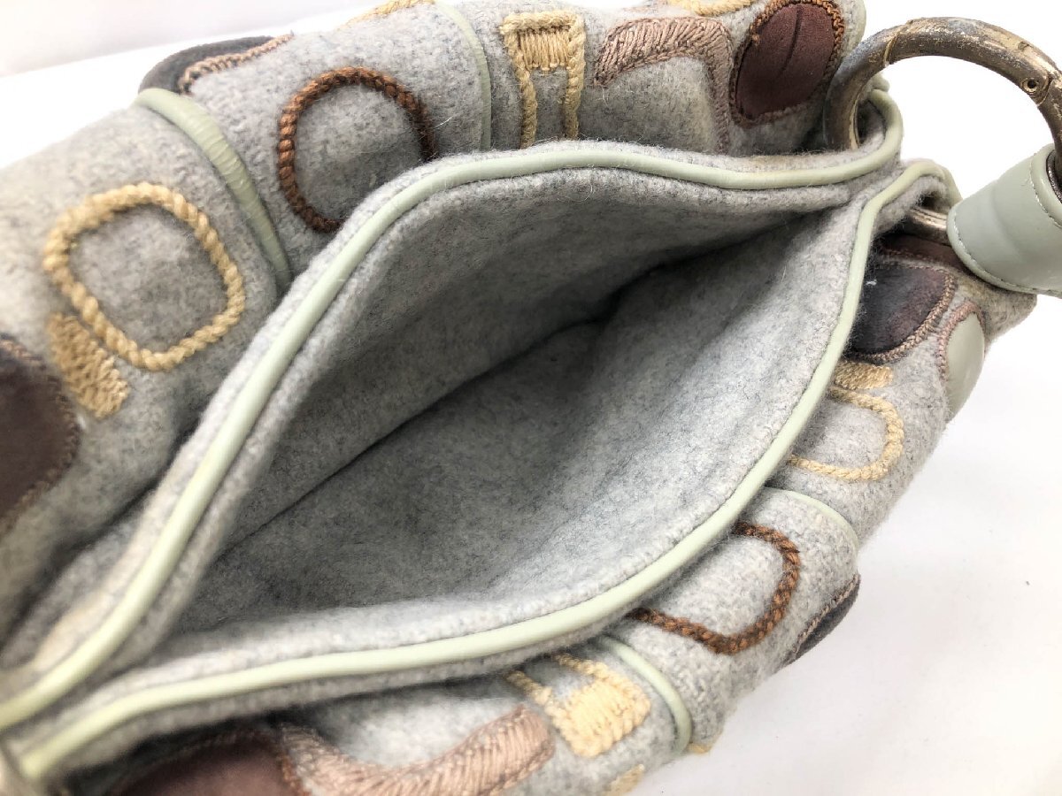 【JAMIN PUECH ジャマンピエッシュ】 刺繍 フェルト生地 パテント ショルダーバッグ (レディース) ライトグレー系◇5LG3181◇_画像6