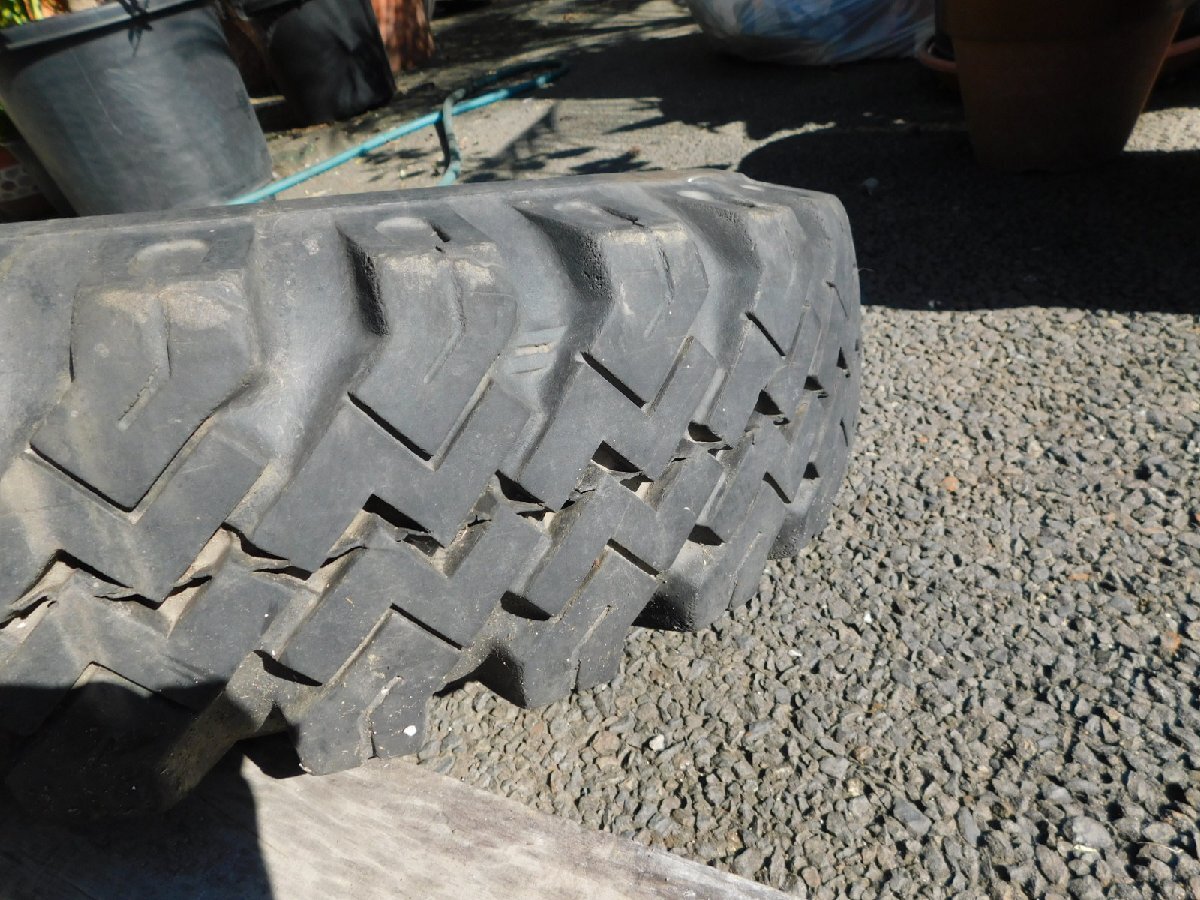 ジムニー　ジープサービス　　７００－１５　　１本_画像3