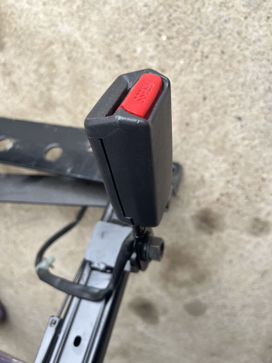 ホンダPA1Z用運転席シートレールシートベルトバックル付き_画像4