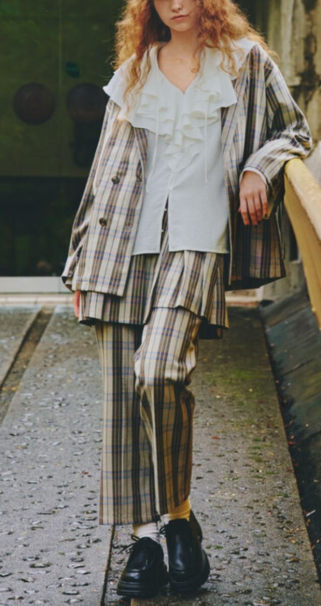 エヘカソポ チロリアンスニーカー新品 1回used ブラック L 今季_画像2