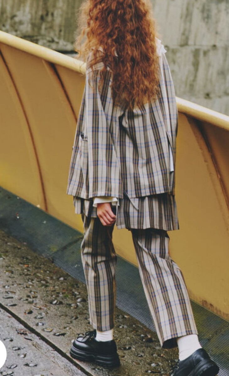 エヘカソポ チロリアンスニーカー新品 1回used ブラック L 今季_画像3