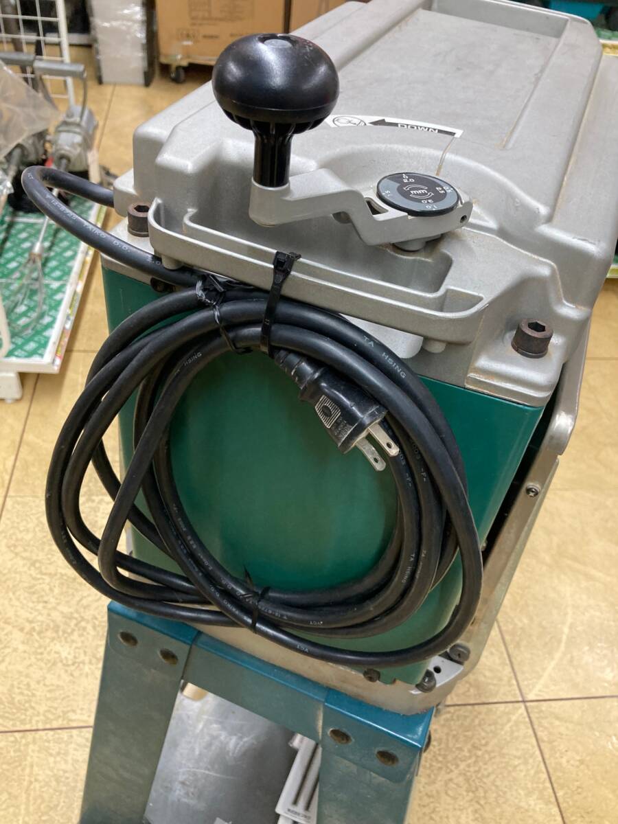 [ самовывоз ограничение ][ б/у товар ][0907]* Makita автоматика can na2012NB с заменяемым лезвием (. запись фиксированный ) IT2COOI0ECV2