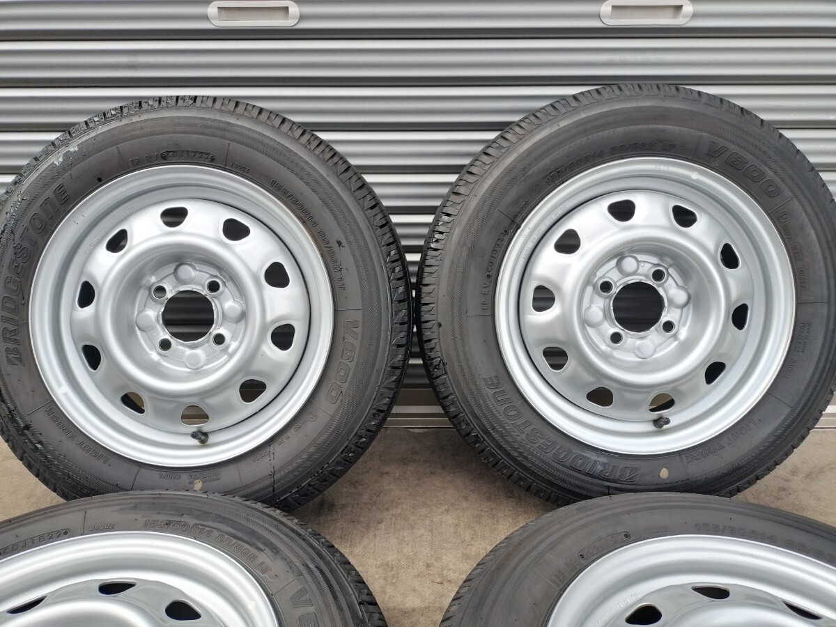 スチールホイール 14インチ 14×5J 4H PCD100 +42 2022年製 BS V600 155/80R14 88/86N LT★鉄 プロボックス サクシード 商業車等_画像2