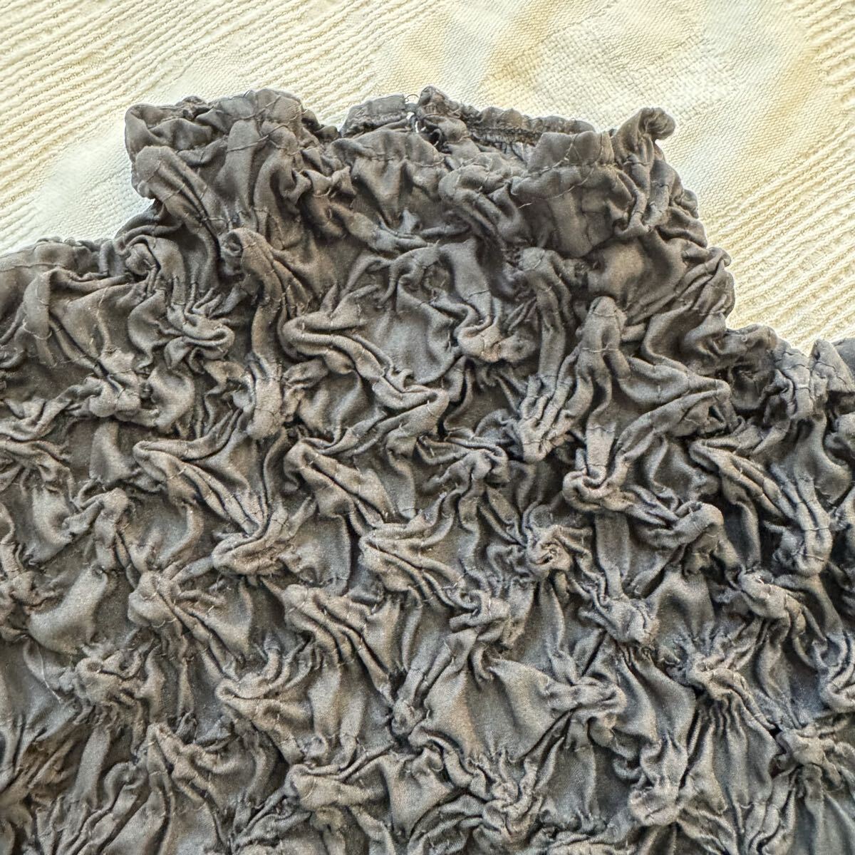 sensounico センソユニコ tb ◆タートルネック プリーツ シワ加工 縮緬 カットソー ブラウス 黒 サイズ38 y26103103_画像3