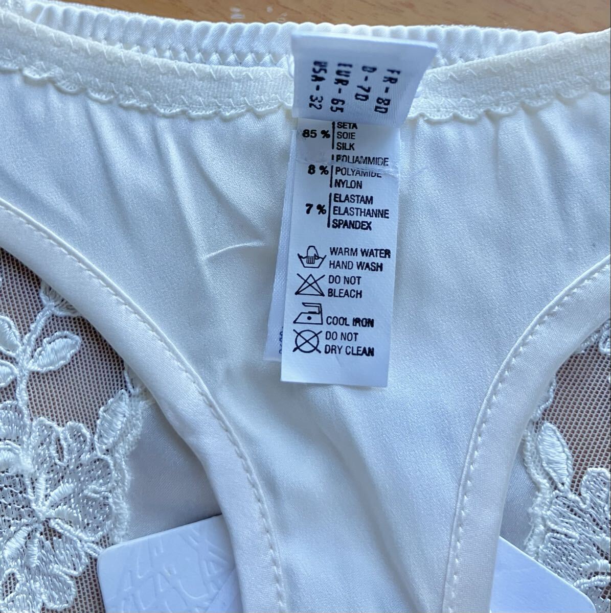 イタリア クリスティーズ シルク ソング アイボリー IT／1 新品タグ付_画像3