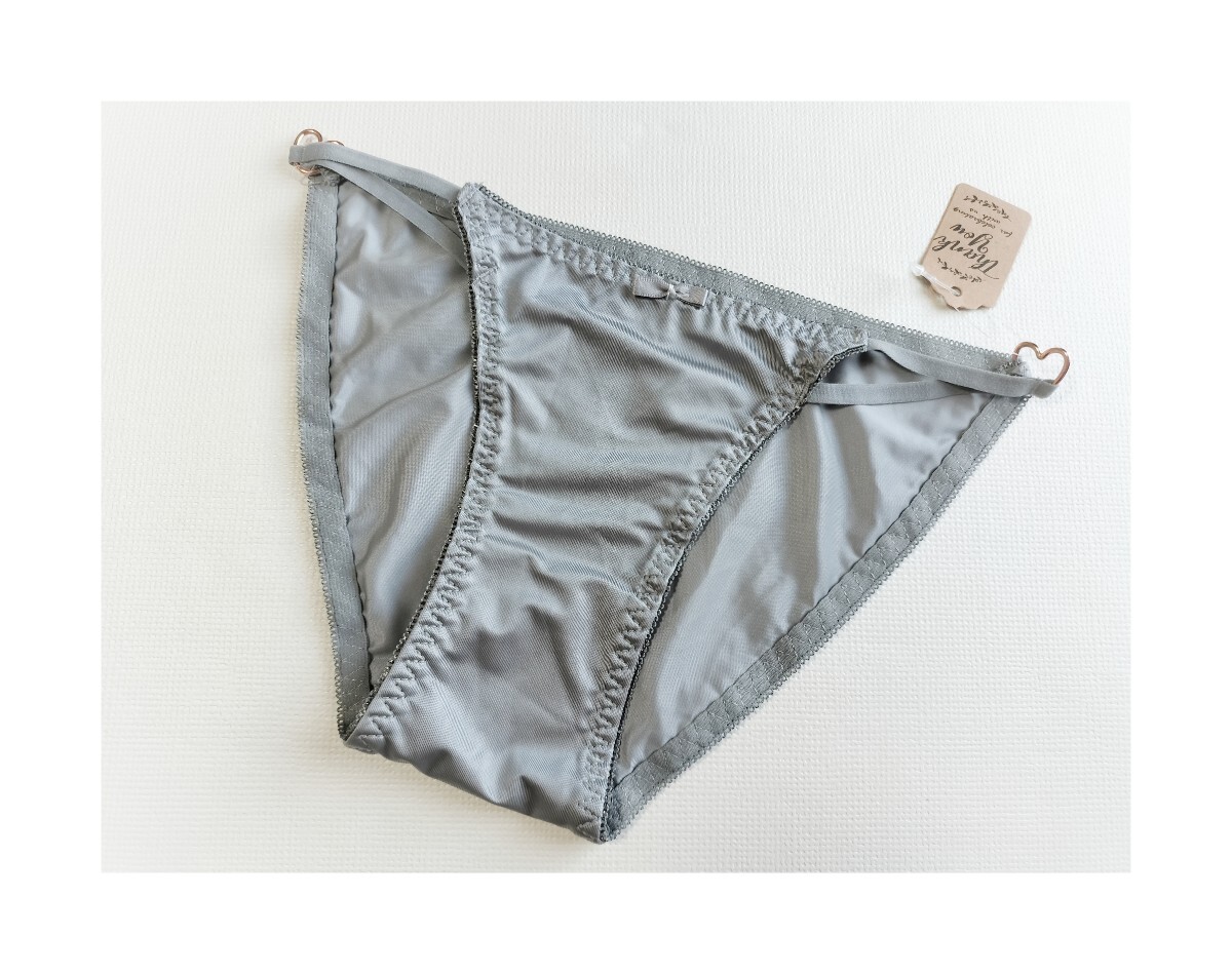 * новый товар * S шорты серый серый атлас способ глянец Heart украшение .... sexy Ran Jerry roli хлеб * новый товар * S шорты серый серый атлас способ глянец Heart украшение .... sexy Ran Jerry roli хлеб