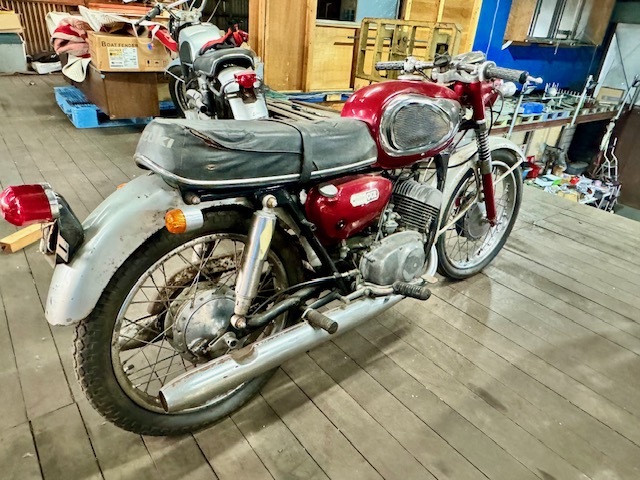  Suzuki T200