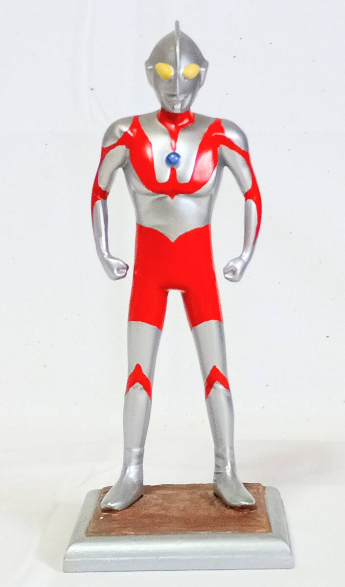 ポリストーン製完成品■ロマン堂　ウルトラマン　Cタイプ　高さ14cm_画像1