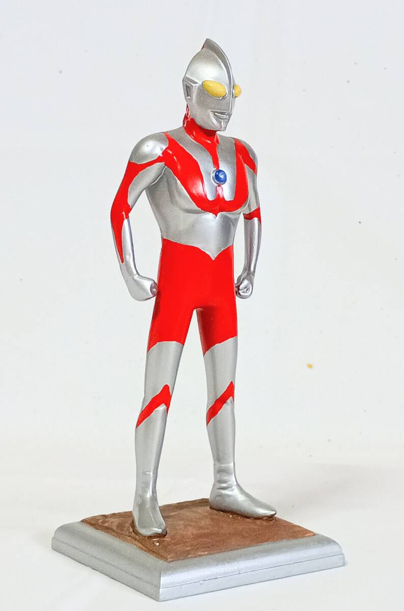 ポリストーン製完成品■ロマン堂　ウルトラマン　Cタイプ　高さ14cm_画像2