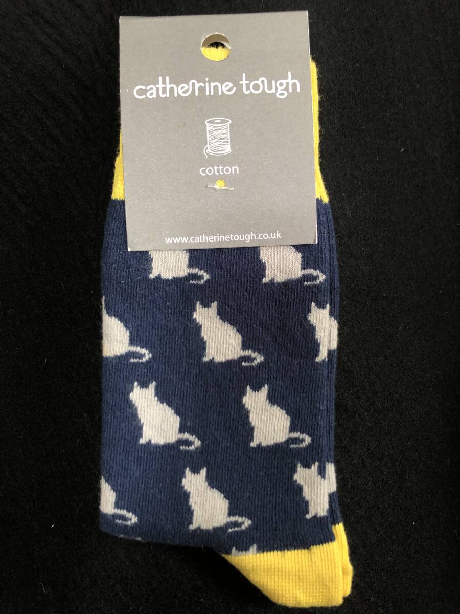 【 catherine tough 猫柄靴下】キャサリン・タフ ネコ ねこ / 落ち着いたネイビー×イエロー 英国展 三越 イギリス_画像1