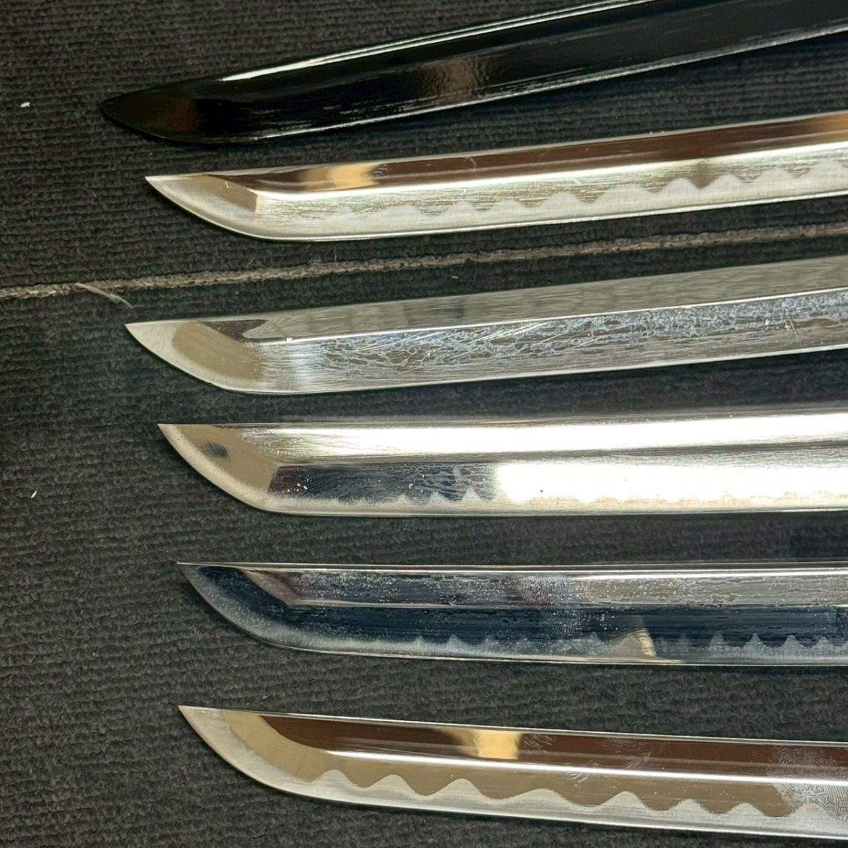 H902-O60-1820 模造刀 6本セット まとめ 日本刀 模擬刀 コスプレ インテリア 乱刃 拵え 白鞘 刀剣 長刀 約全長68-108cm約刃渡り42-69cm OA_画像5