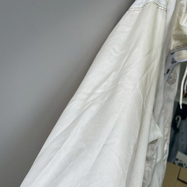 H726-O48-1725 VERSACE CLASSIC V2 ヴェルサーチ クラシック ポリエステル ジャケット メデューサ イタリア製 ジップアップ メンズ OA_画像4