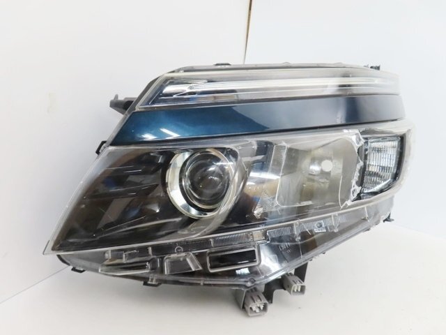 【ジャンク 】 トヨタ ヴォクシー 80 V X ZRR80W 前期 純正 左 ヘッドライト LED ブラッキッシュアゲハ ICHIKOH 28-229 (n011475)_画像1