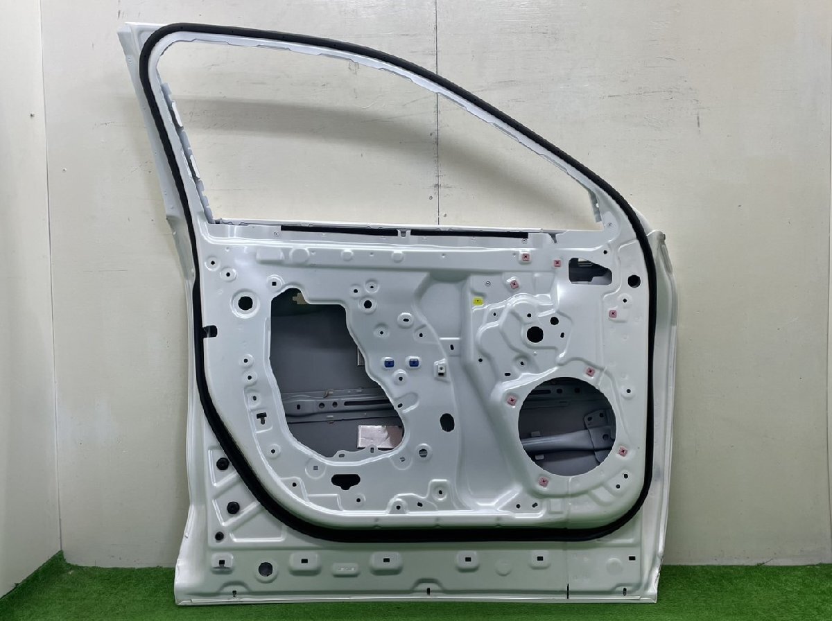 77471◇MZAA10/MZAH10/MZAH15/KMA10 LEXUS/レクサス UX200/UX250h/UX300 純正 左フロントドア◇奥O2.の画像8